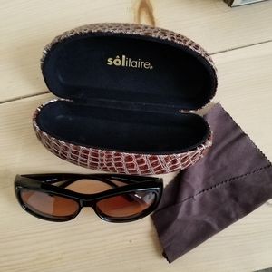 Solitaire Signature Sunglasses and Case